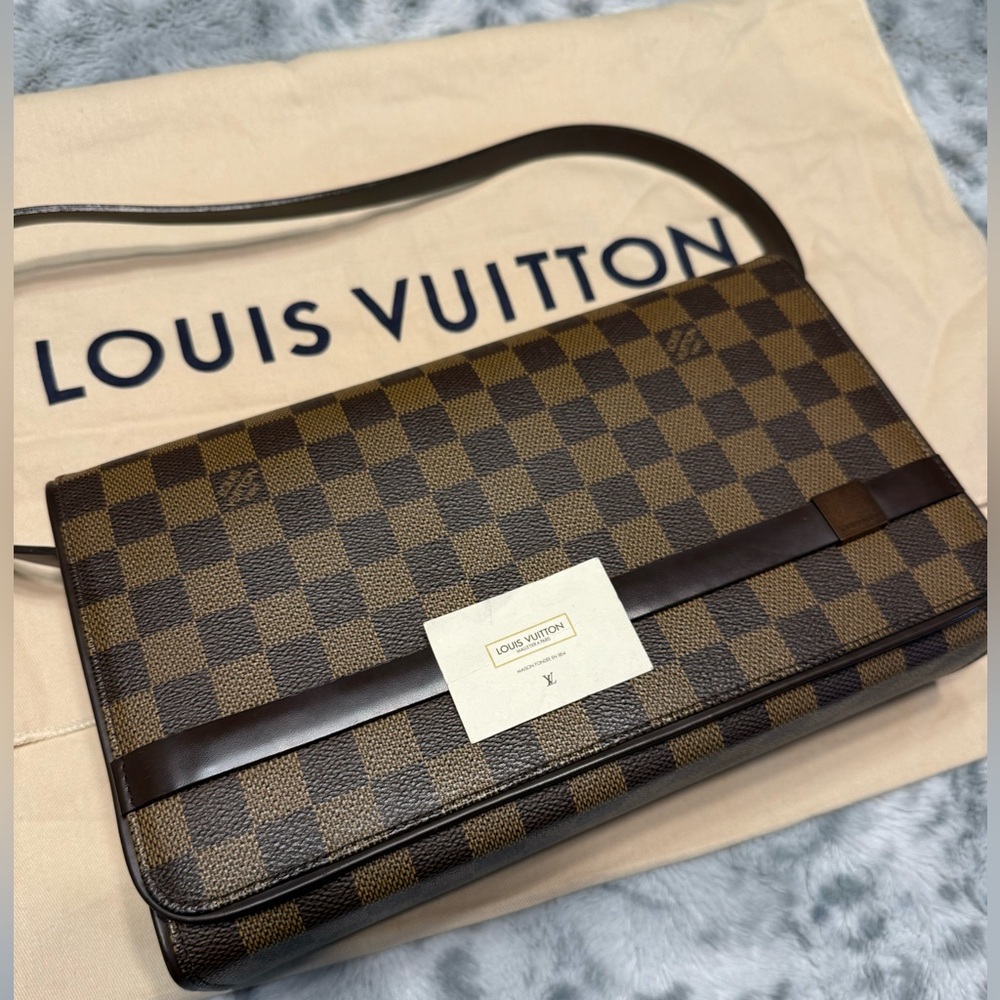 Louis Vuitton Damier Tribeca shoulder bag long
Authentic
Very good condition